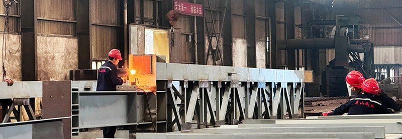 Besoin d'un entrepôt/d'une usine en acier conforme aux normes ASTM/GB ? Hengon vous offre confiance et respect des délais