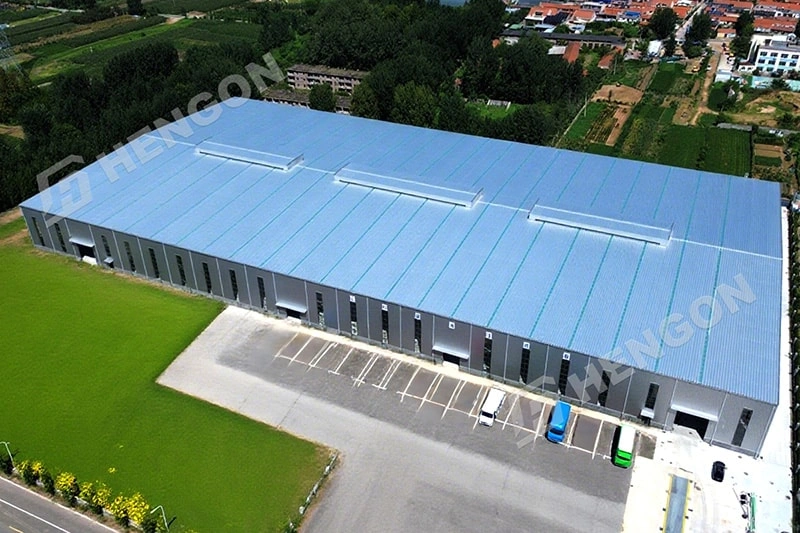 Pourquoi les hangars à structure métallique préfabriquée de Chine sont exportés dans le monde entier : trois avantages clés expliqués